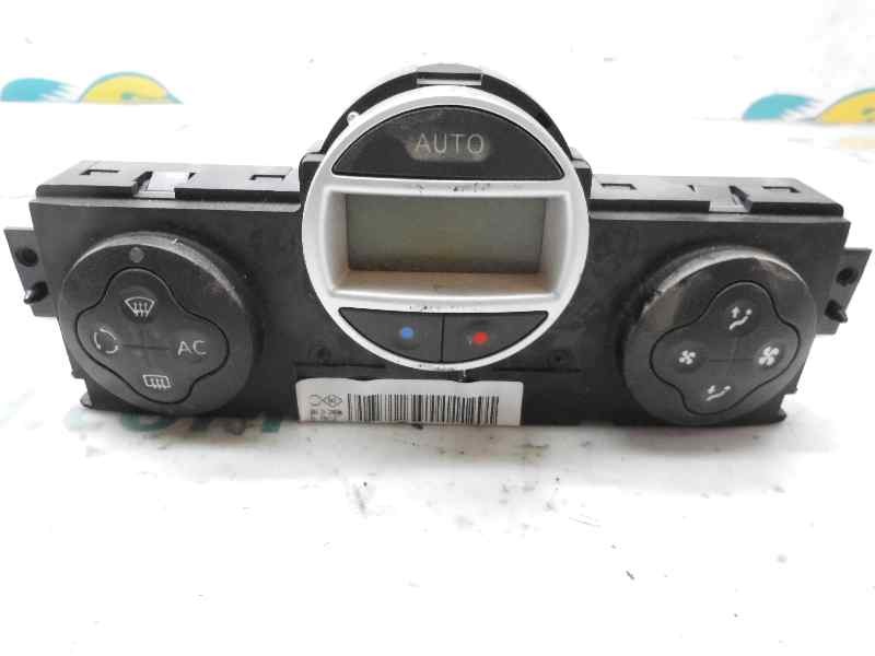 Recambio de mando climatizador para renault megane ii coupe/cabrio confort dynamique referencia OEM IAM 8200413906  