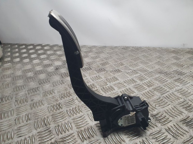 Recambio de potenciometro pedal para peugeot 508 gt line referencia OEM IAM 9674829180  