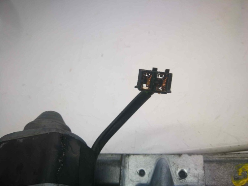 Recambio de elevalunas trasero izquierdo para audi 100 berlina (c4) referencia OEM IAM 4A0839397A  DOS PINS