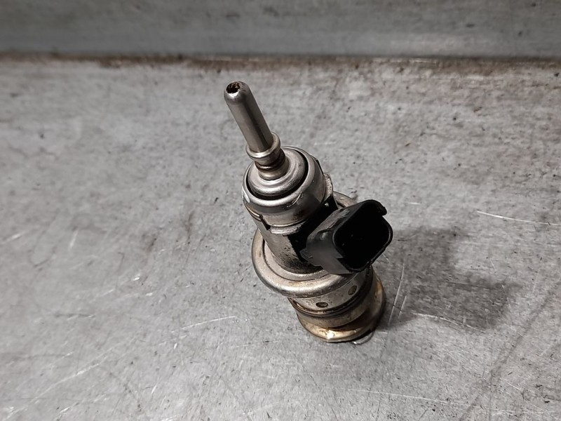 Recambio de inyector adblue para citroën c3 shine referencia OEM IAM 9813930180  