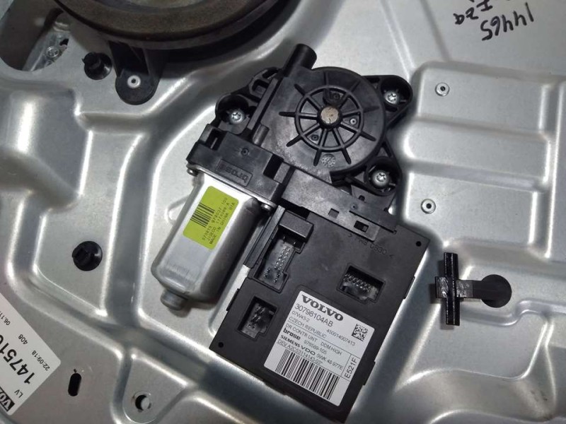 Recambio de elevalunas delantero izquierdo para volvo s40 berlina 1.6 d kinetic referencia OEM IAM 1475160 30753143 BROSE ELECTR