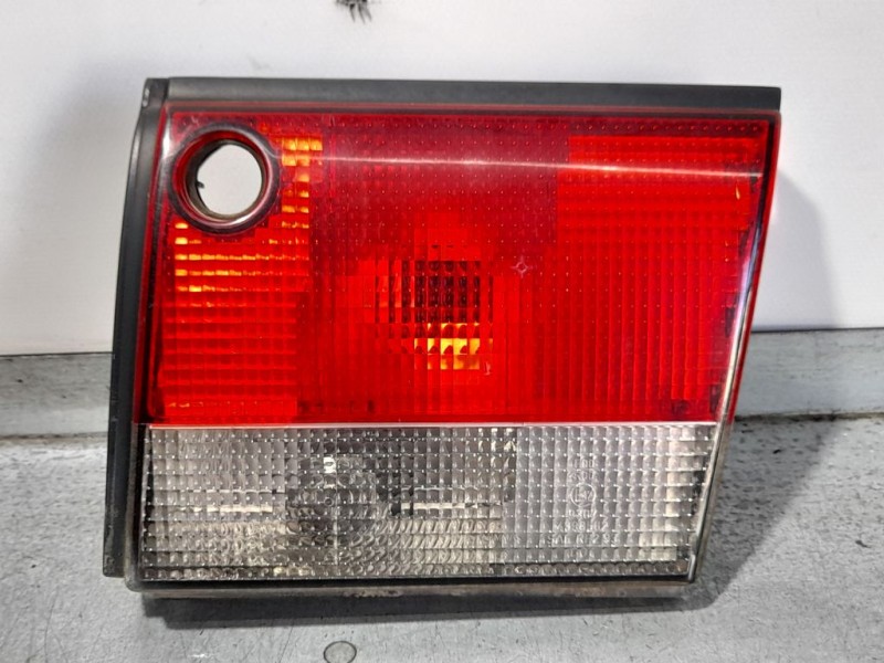 Recambio de piloto trasero derecho para saab 900 berlina 2.0 referencia OEM IAM   