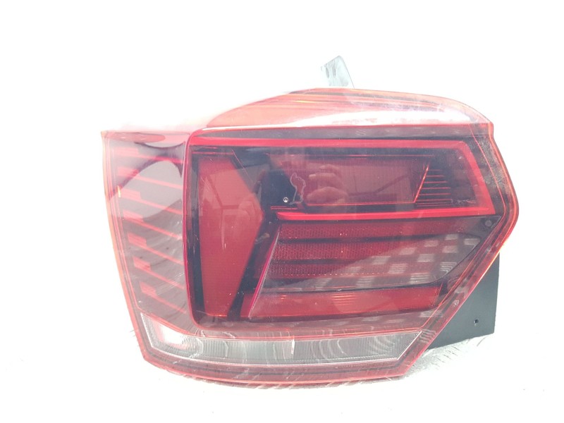 Recambio de piloto trasero izquierdo para volkswagen polo vi (aw1, bz1, ae1) 1.6 tdi referencia OEM IAM 2G0945095B  