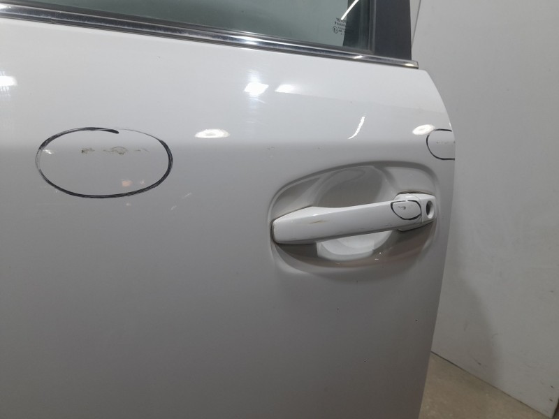 Recambio de puerta delantera izquierda para toyota avensis (t27) advance referencia OEM IAM 6700205081 TOCADA 