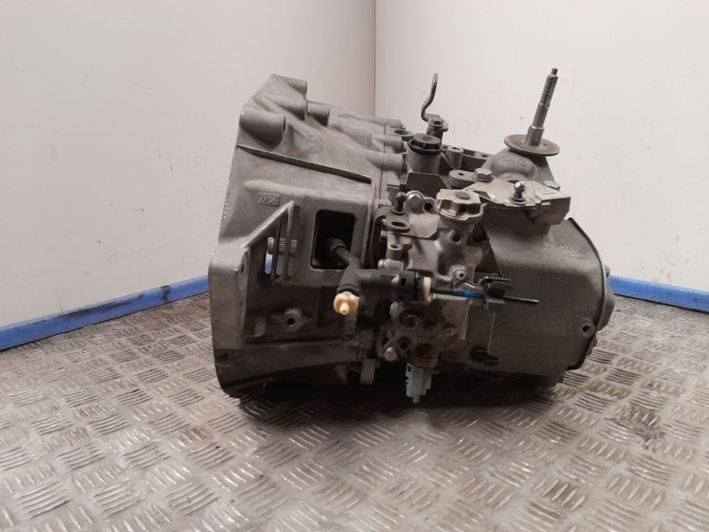 Recambio de caja cambios para citroën c4 lim. live edition referencia OEM IAM 20EA61 3182540 6VELOCIDADES