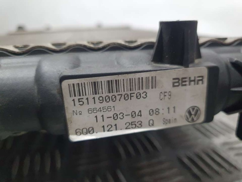 Recambio de radiador agua para volkswagen polo (9n1) trendline referencia OEM IAM 6Q0121253Q 151190070F03 BEHR