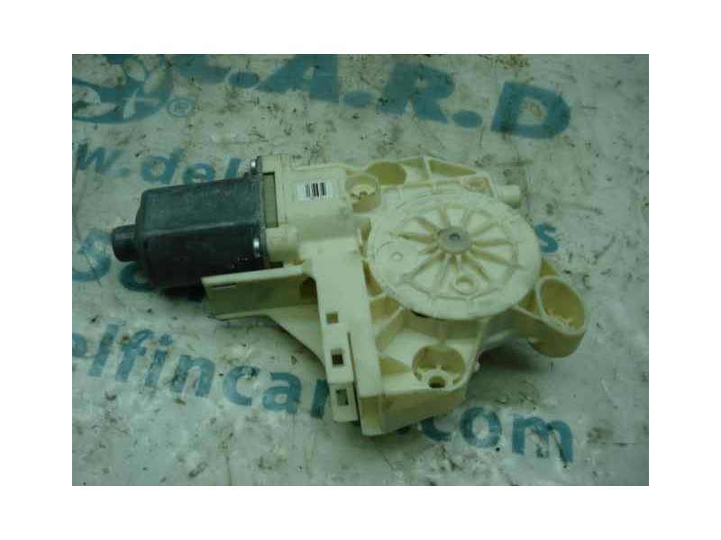 Recambio de motor elevalunas delantero izquierdo para ford focus lim. (cb4) business referencia OEM IAM 1776003 4M5T14A389 
