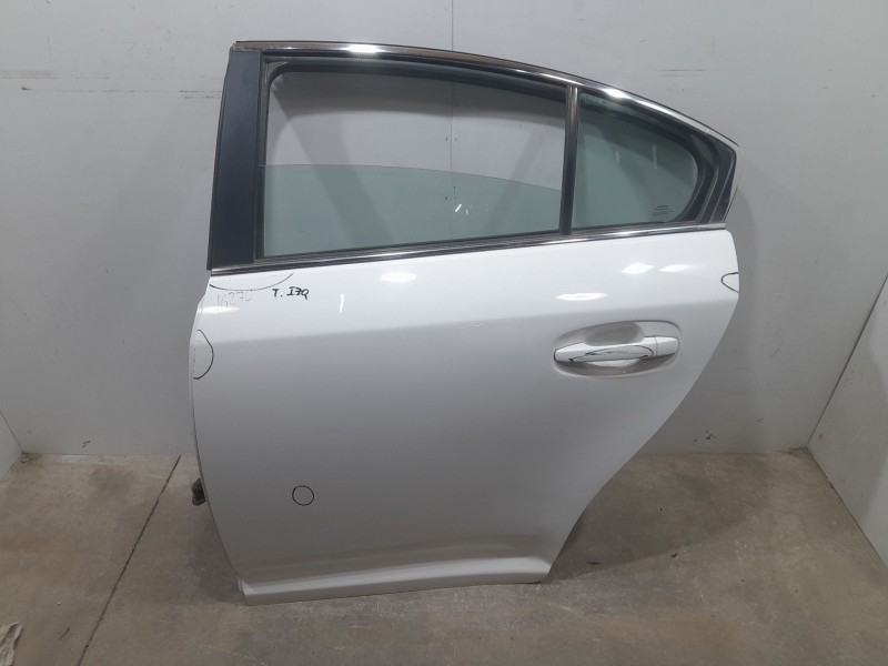 Recambio de puerta trasera izquierda para toyota avensis (t27) advance referencia OEM IAM 6700405170 TOCADA 