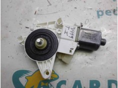MOTOR ELEVALUNAS TRASERO IZQUIERDO 0130822443 A2048200642 BOSCH 5 PINS