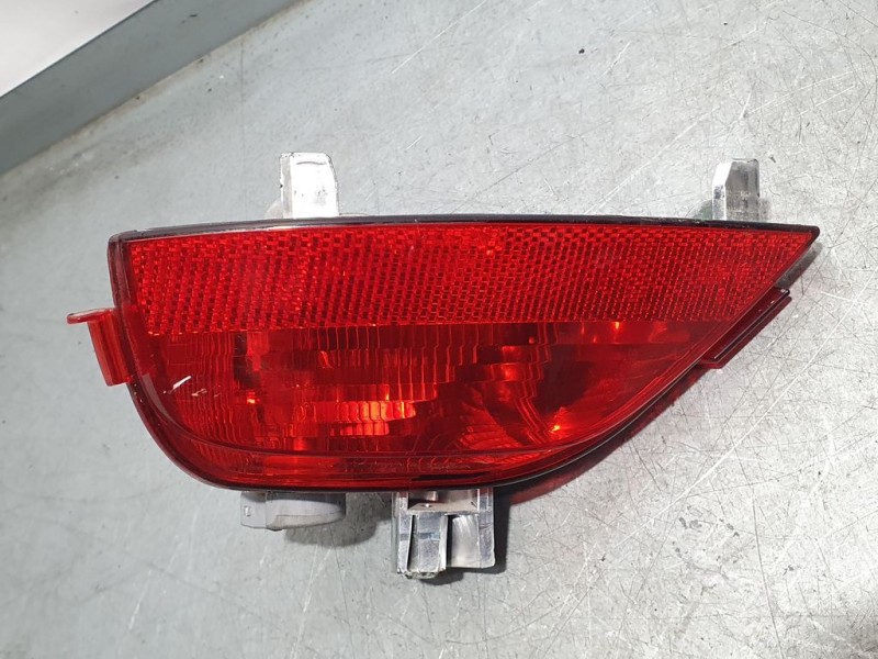 Recambio de piloto trasero izquierdo paragolpes para dacia sandero comfort referencia OEM IAM 265854470R  