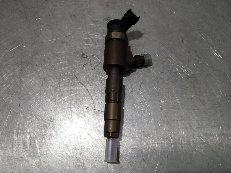 Recambio de inyector para peugeot 208 1.6 16v hdi fap referencia OEM IAM 0445110566  BOSCH