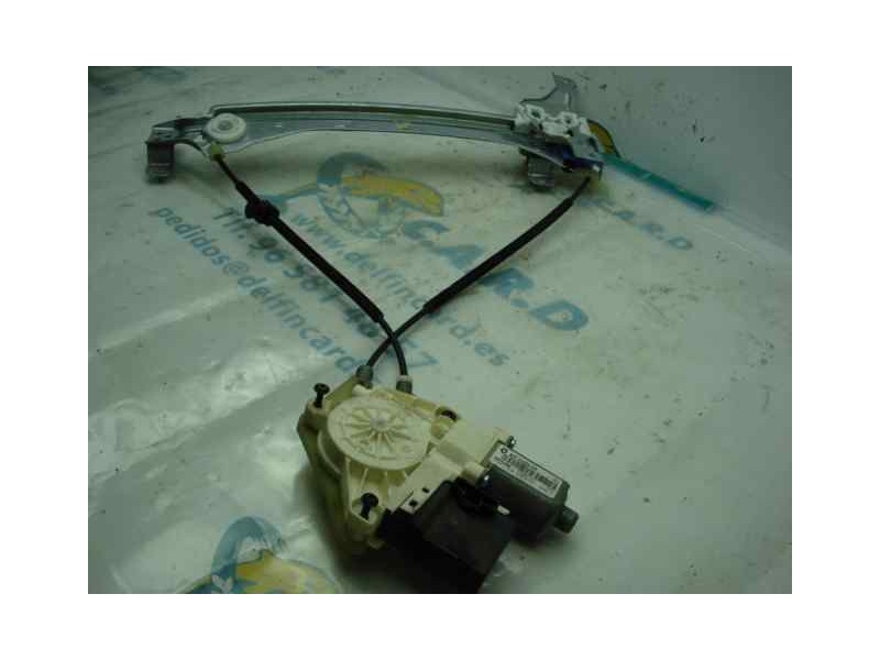 Recambio de elevalunas trasero izquierdo para renault megane iii berlina 5 p dynamique referencia OEM IAM 827210003R ELECTRICO B