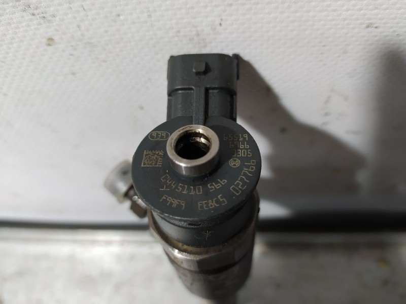 Recambio de inyector para peugeot 208 1.6 16v hdi fap referencia OEM IAM 0445110566  BOSCH