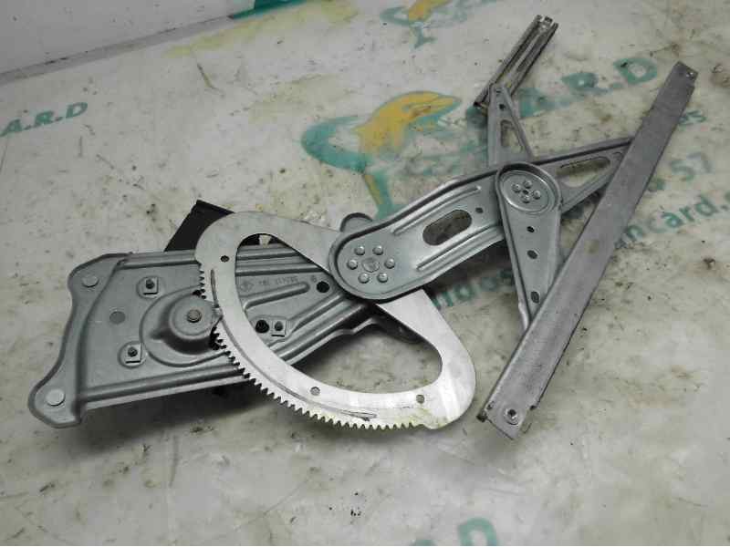 Recambio de elevalunas trasero derecho para renault scenic iii expression referencia OEM IAM 915947100 827300005R ELECTRICO