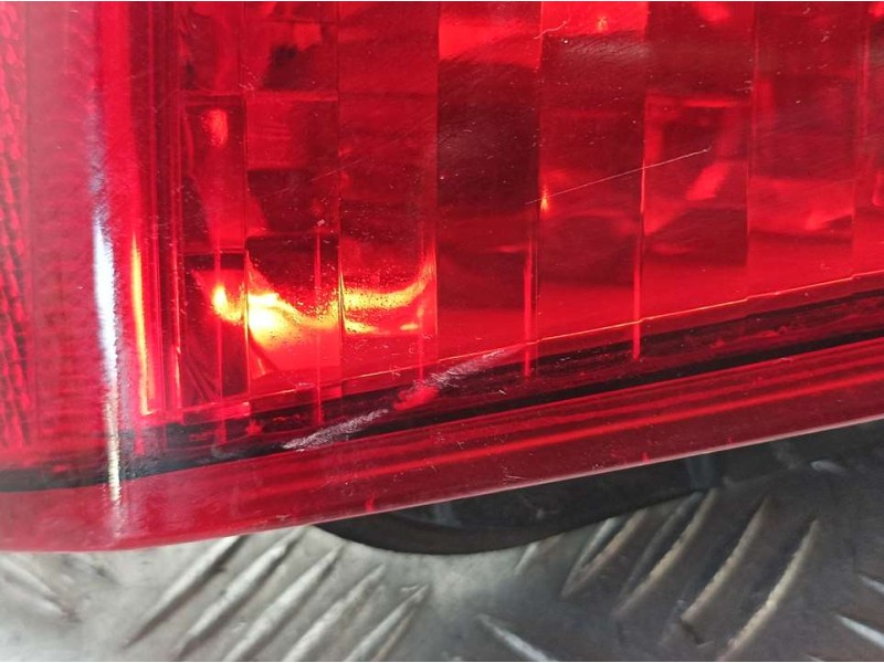 Recambio de piloto trasero izquierdo para volvo s40 berlina 1.6 d kinetic referencia OEM IAM 30744537  ROZADO