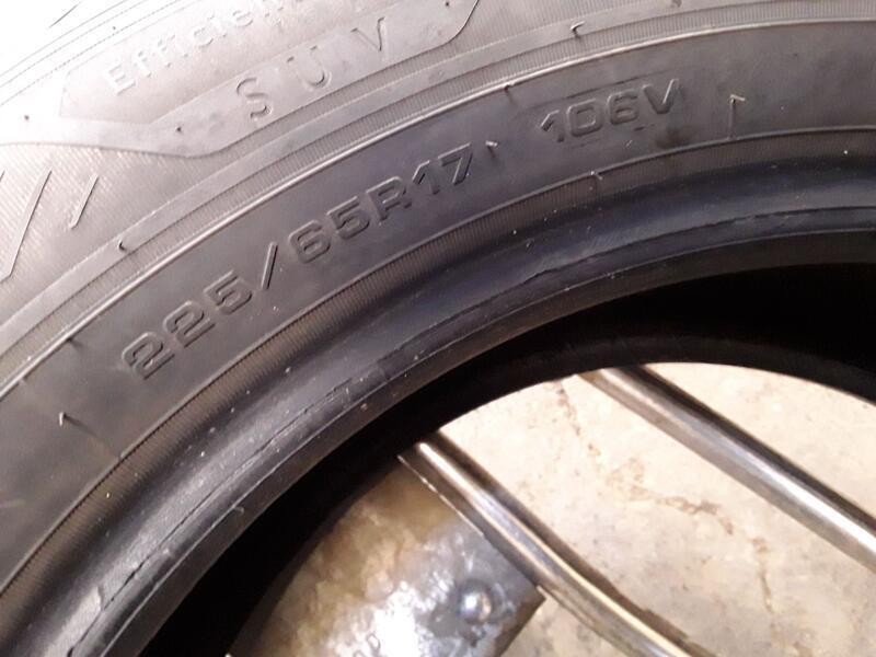 Recambio de neumatico pareja para neumaticos reutilizados - referencia OEM IAM 2256517106V GOODYEAR 225/65/17/106V