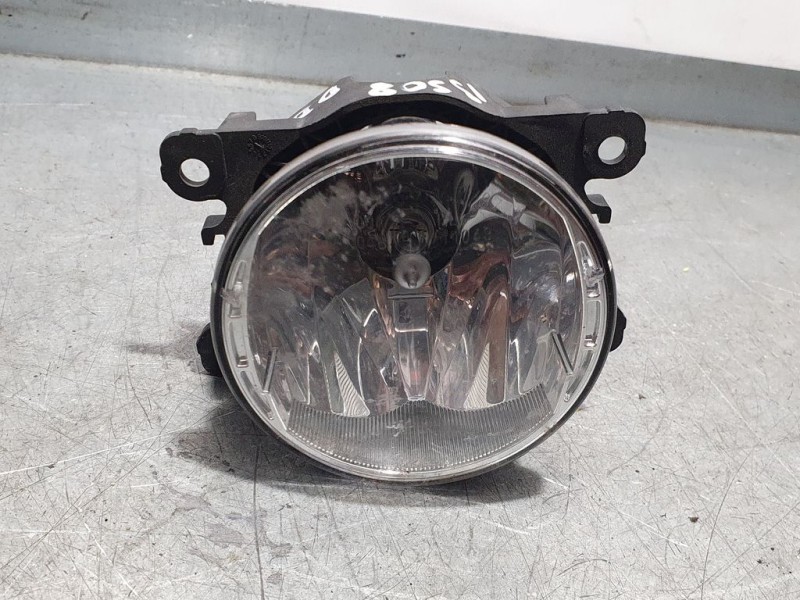 Recambio de faro antiniebla derecho para dacia sandero comfort referencia OEM IAM 261500097R 89208691 VALEO