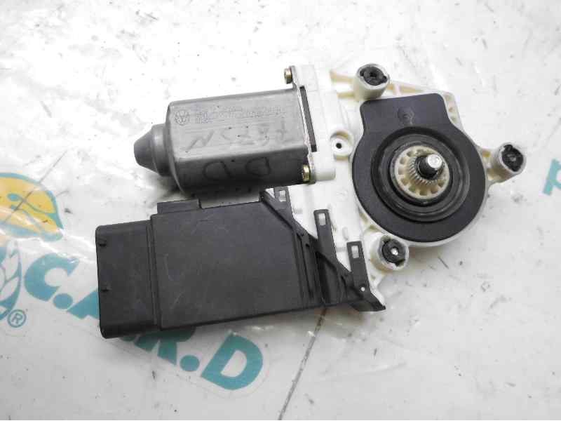 Recambio de motor elevalunas delantero derecho para volkswagen golf iv berlina (1j1) soul referencia OEM IAM   