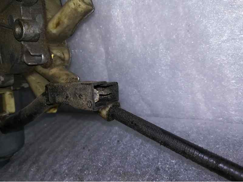 Recambio de elevalunas trasero derecho para volkswagen santana (327) referencia OEM IAM SIN REF. 2 PINS ELECTRICO 