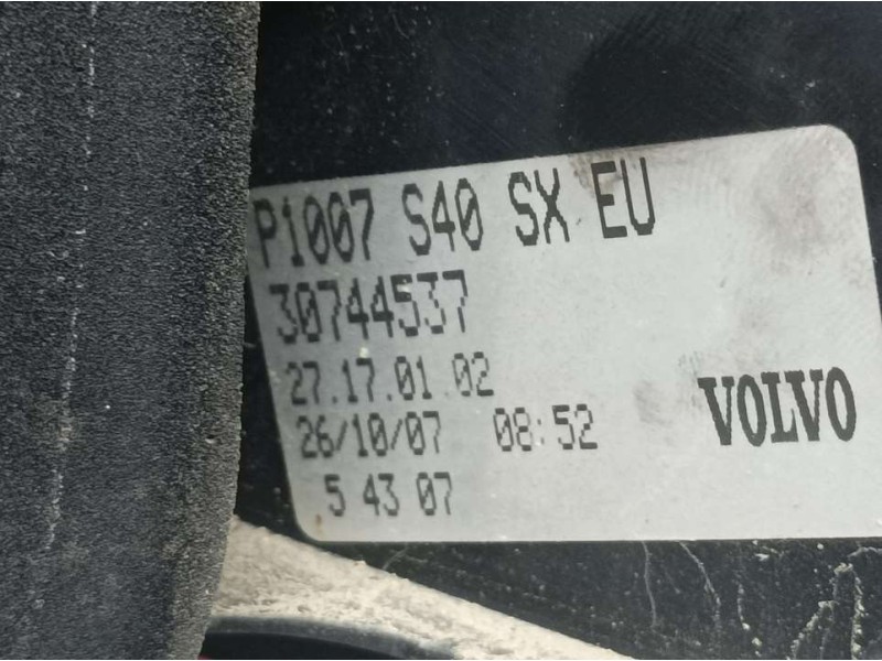 Recambio de piloto trasero izquierdo para volvo s40 berlina 1.6 d kinetic referencia OEM IAM 30744537  ROZADO