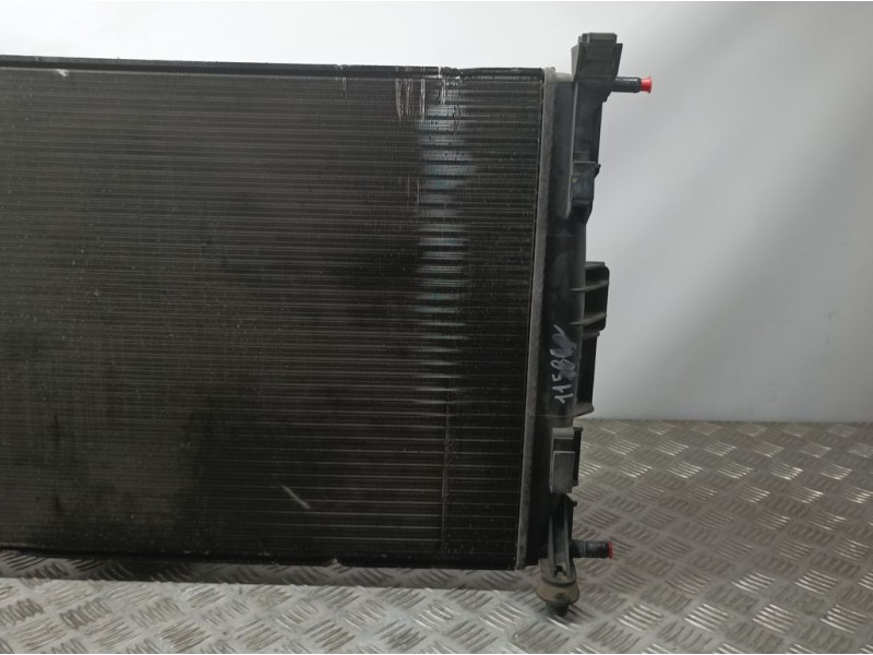 Recambio de radiador agua para renault scenic ii authentique referencia OEM IAM 8200115542A 872199F VALEO