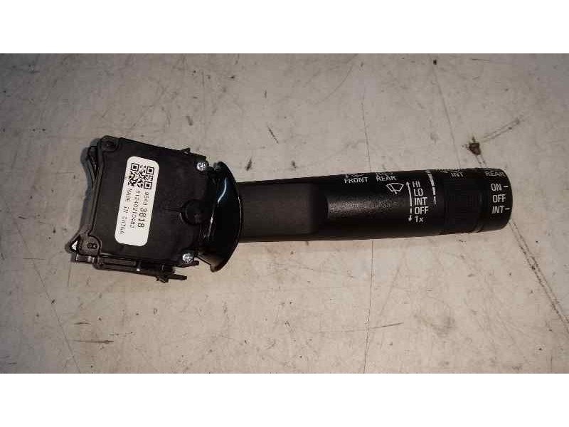 Recambio de mando limpia para opel corsa e edition ecoflex referencia OEM IAM 61240210482 95433818 