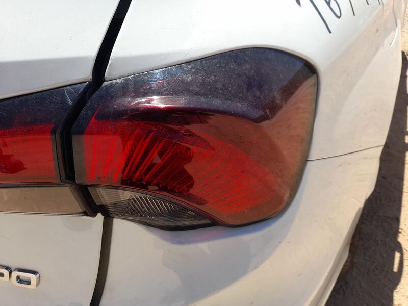 Recambio de piloto trasero derecho exterior para fiat tipo station wagon (356_, 357_) 1.4 (356wxf1b) referencia OEM IAM 52115342