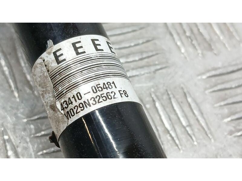 Recambio de transmision delantera derecha para toyota avensis (t27) advance referencia OEM IAM 4341005481  