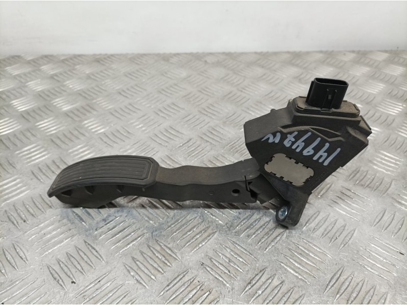 Recambio de potenciometro pedal para toyota auris edition referencia OEM IAM 7811002011 11090B 