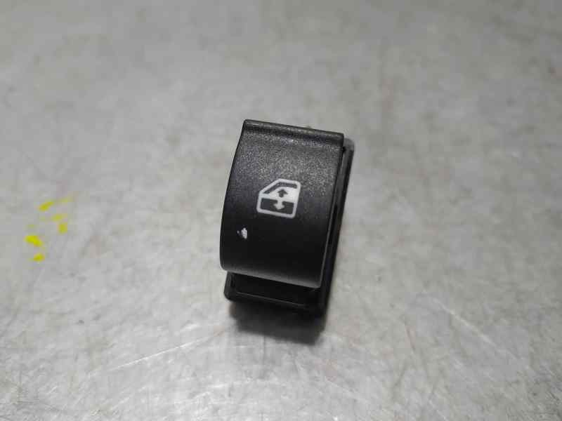 Recambio de mando elevalunas delantero derecho para fiat tipo ii (357) berlina lounge referencia OEM IAM 7356546660 30171124 