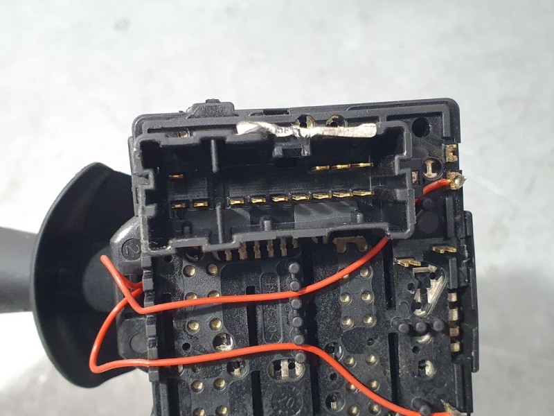 Recambio de mando limpia para dacia sandero comfort referencia OEM IAM E10645650  