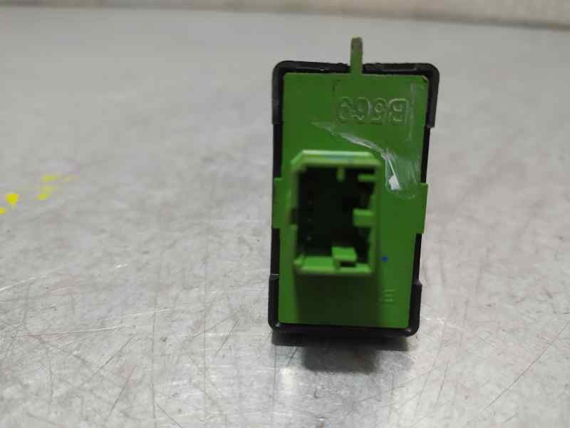 Recambio de mando elevalunas delantero derecho para fiat tipo ii (357) berlina lounge referencia OEM IAM 7356546660 30171124 