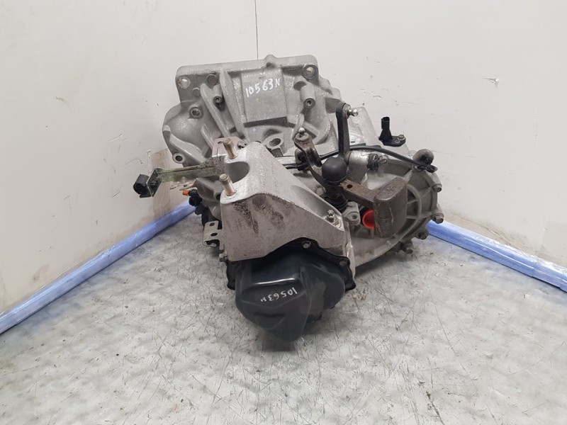 Recambio de caja cambios para mazda 2 lim. (de) 1.3 active (5-ptas.) (55kw) referencia OEM IAM FC021710X 8TH0807487 5 VELOCIDADE