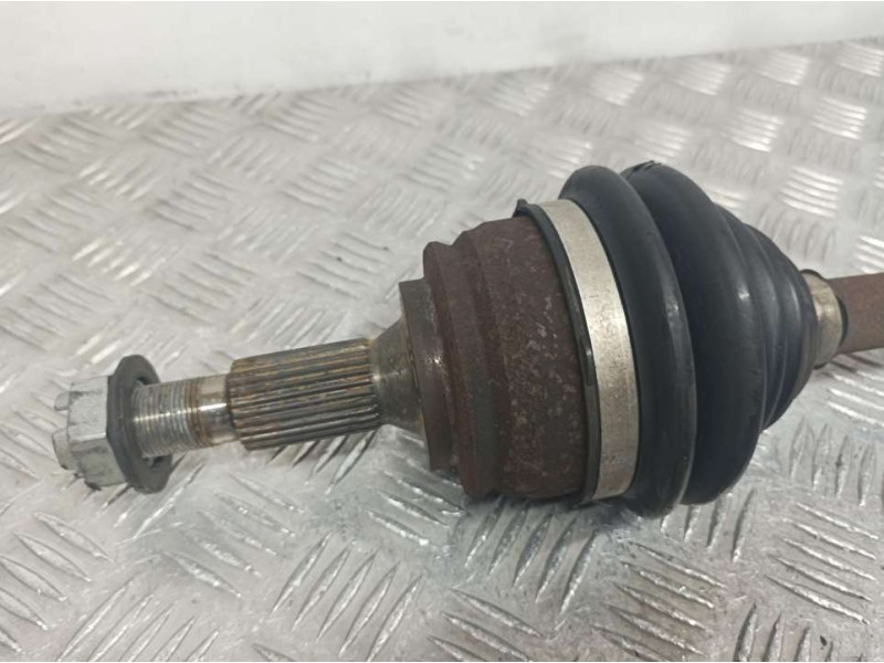 Recambio de transmision delantera izquierda para peugeot 308 active referencia OEM IAM 9677914880  