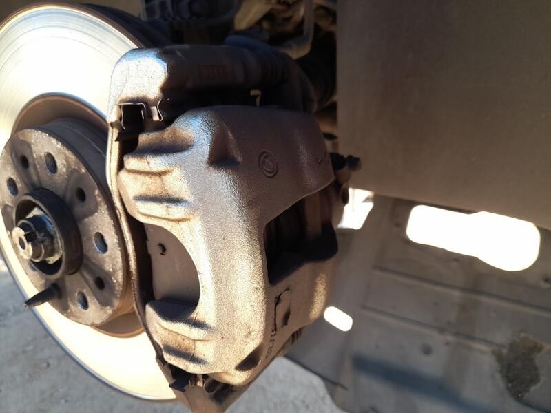 Recambio de pinza freno delantera derecha para fiat tipo station wagon (356_, 357_) 1.4 (356wxf1b) referencia OEM IAM 77368415  