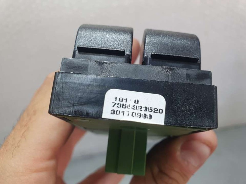 Recambio de mando elevalunas delantero izquierdo para fiat tipo ii (357) berlina lounge referencia OEM IAM 735664632  