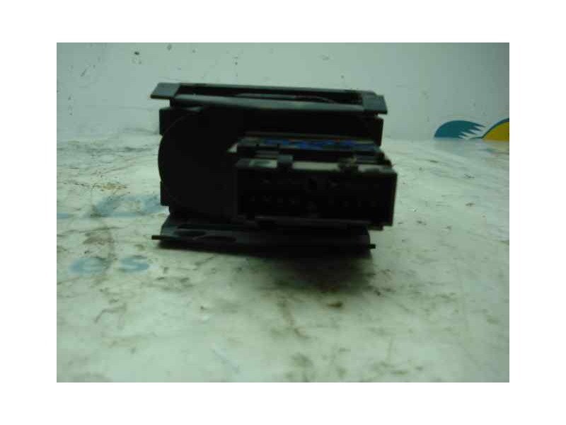 Recambio de mando luces para ford focus lim. (cb4) business referencia OEM IAM 7M5T13A024LA  