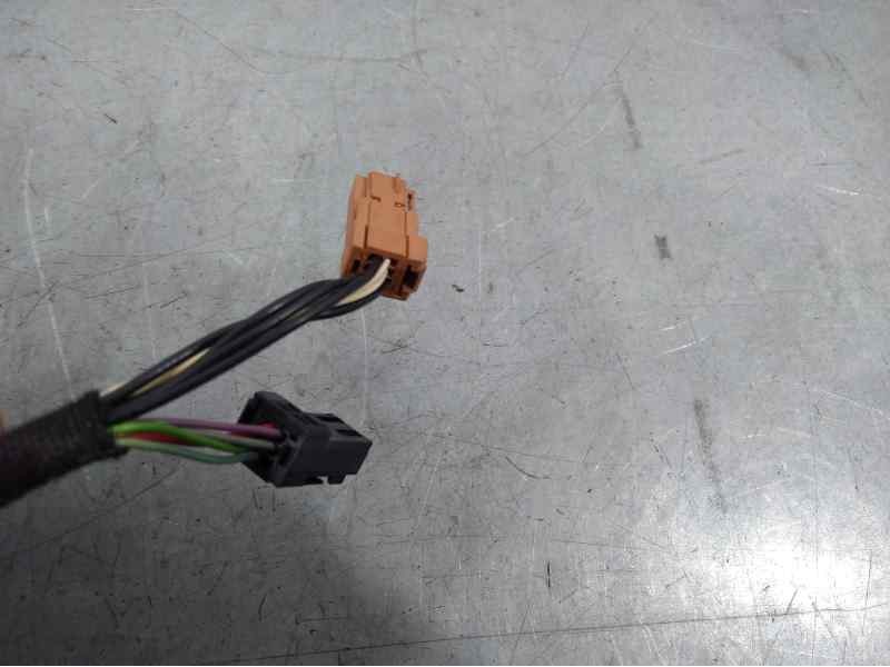 Recambio de retrovisor derecho para peugeot 2008 (--.2013) active referencia OEM IAM 232673078  ELECTRICO