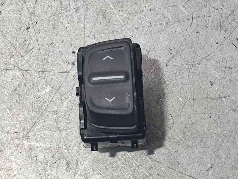 Recambio de mando elevalunas delantero derecho para dacia sandero comfort referencia OEM IAM 254214937R 10093716 