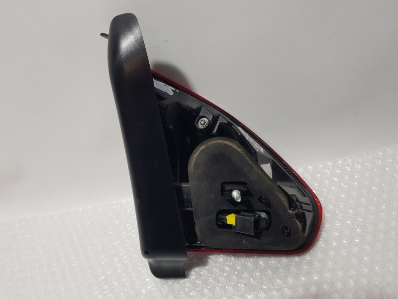 Recambio de piloto trasero derecho para peugeot 2008 (--.2013) allure referencia OEM IAM 9814757280  INTERIOR