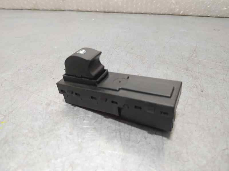 Recambio de mando elevalunas trasero izquierdo para fiat tipo ii (357) berlina lounge referencia OEM IAM 7356546670 30171125 