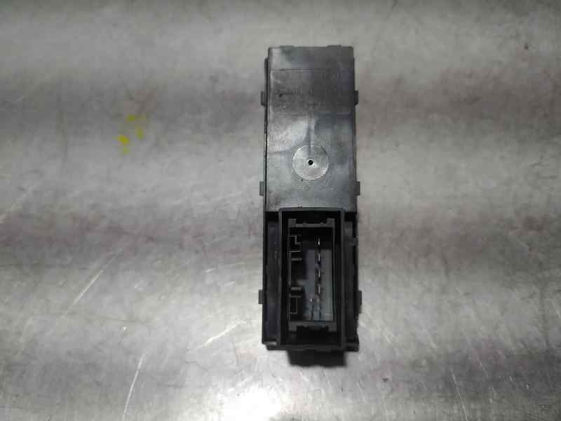 Recambio de mando elevalunas trasero izquierdo para fiat tipo ii (357) berlina lounge referencia OEM IAM 7356546670 30171125 