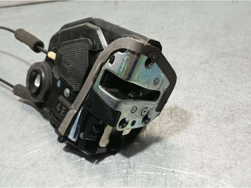 Recambio de cerradura puerta trasera derecha para lexus ct 200h referencia OEM IAM 1090413  ELECTRICA 4 PINS