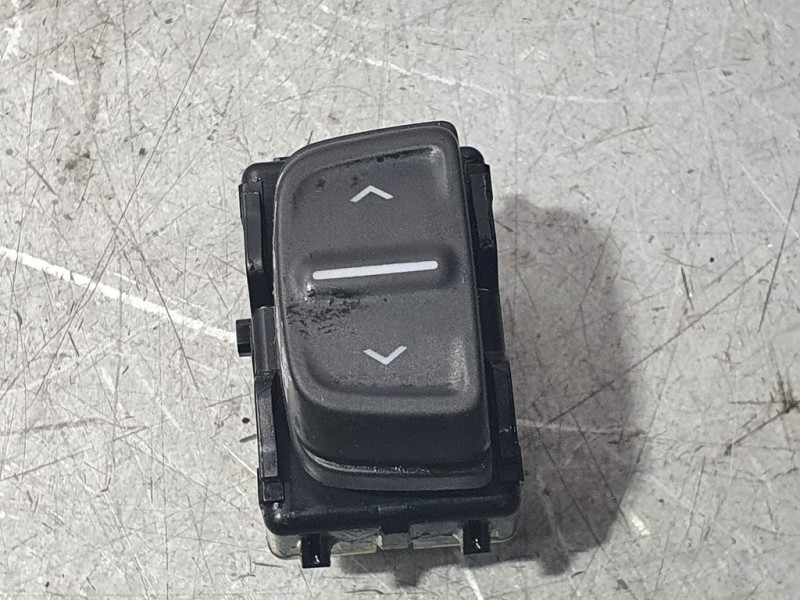 Recambio de mando elevalunas trasero derecho para dacia sandero comfort referencia OEM IAM 254214937R 10093716 