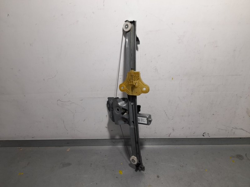 Recambio de elevalunas delantero derecho para renault clio iv business referencia OEM IAM 807205569R  ELECTRICO