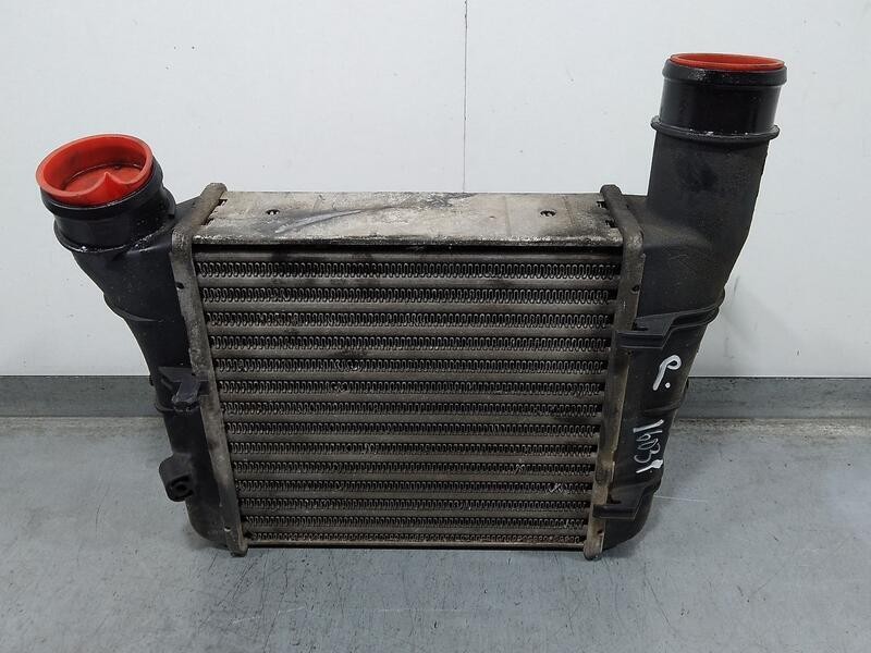 Recambio de intercooler para audi a6 berlina (4b2) 1.9 tdi referencia OEM IAM 8E0145805f 1749787 Modine