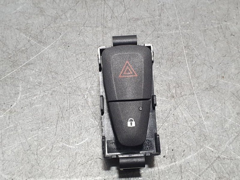 Recambio de warning para dacia sandero comfort referencia OEM IAM 252905668R  