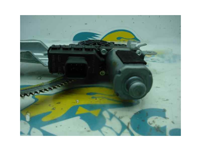 Recambio de elevalunas delantero izquierdo para opel astra h berlina enjoy referencia OEM IAM 13101480LH ELECTRICO BROSE