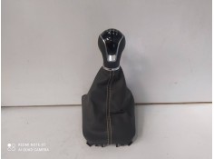 Recambio de pomo palanca cambio para seat ibiza (kj1) style referencia OEM IAM 6F0711113T 5VELOCIDADES POMO CON GUARNECIDO 5V