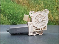 MOTOR ELEVALUNAS DELANTERO DERECHO 6 PINS